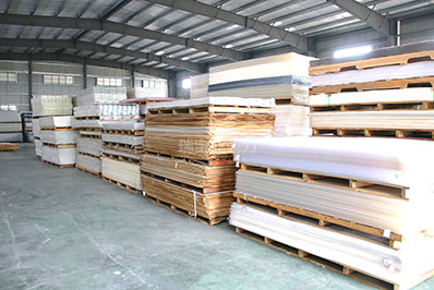 亞克力隔板放石頭會變形嗎