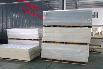 長虹亞克力板是什么材料做的呢